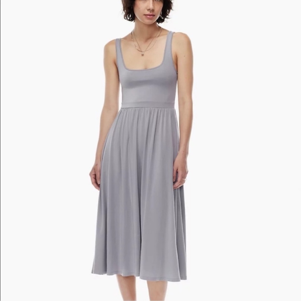 Wilfred Market Light Gray Sleeveless Scoop-Neck Midi Dress
